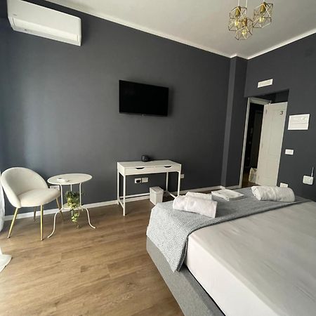 Isvi Bari Comfort Rooms Luaran gambar