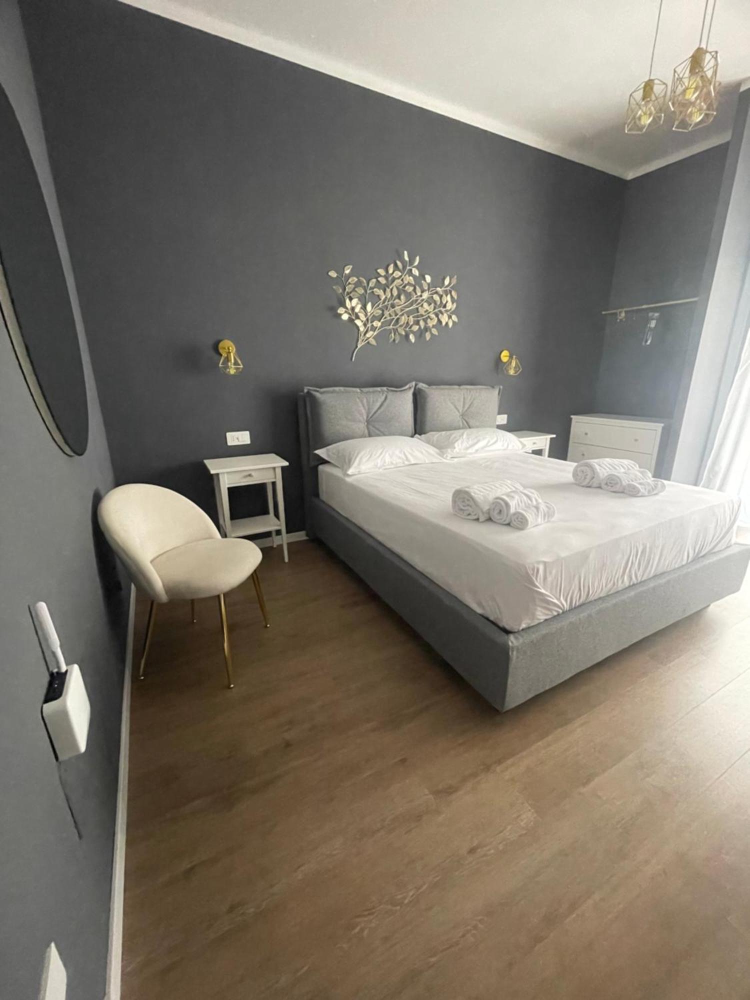 Isvi Bari Comfort Rooms Luaran gambar