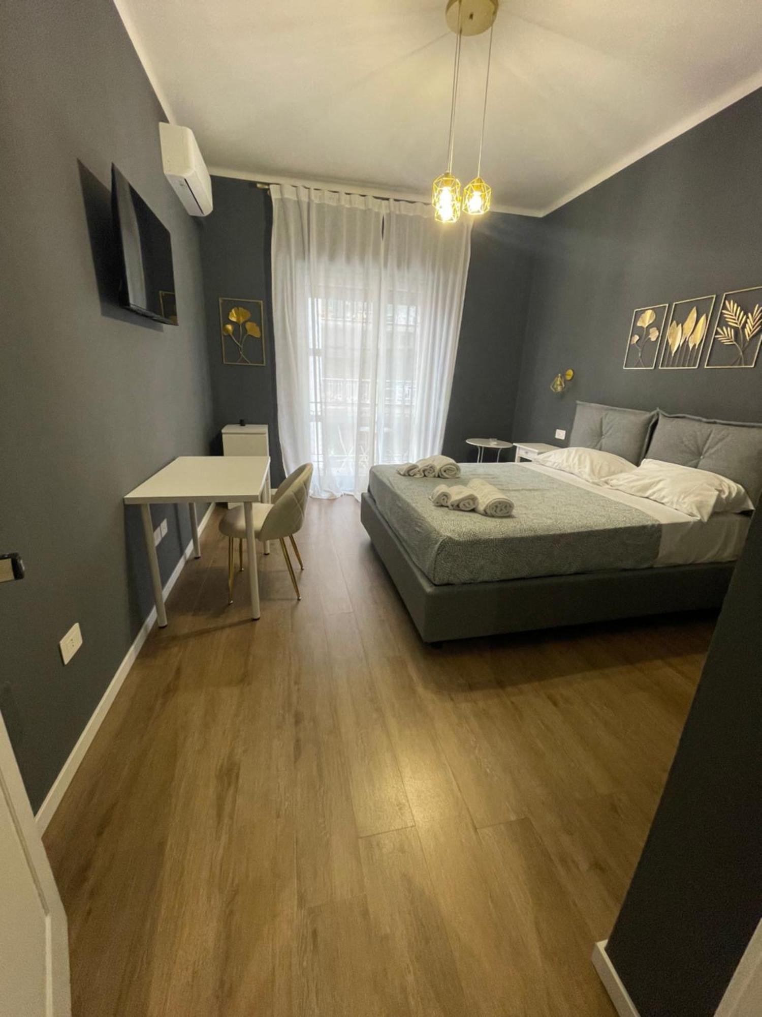 Isvi Bari Comfort Rooms Luaran gambar