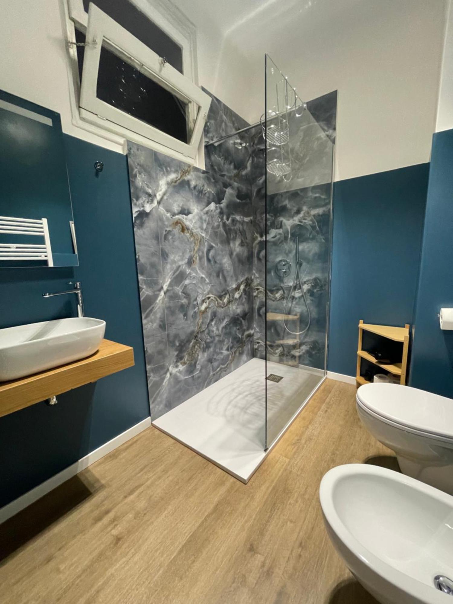 Isvi Bari Comfort Rooms Luaran gambar