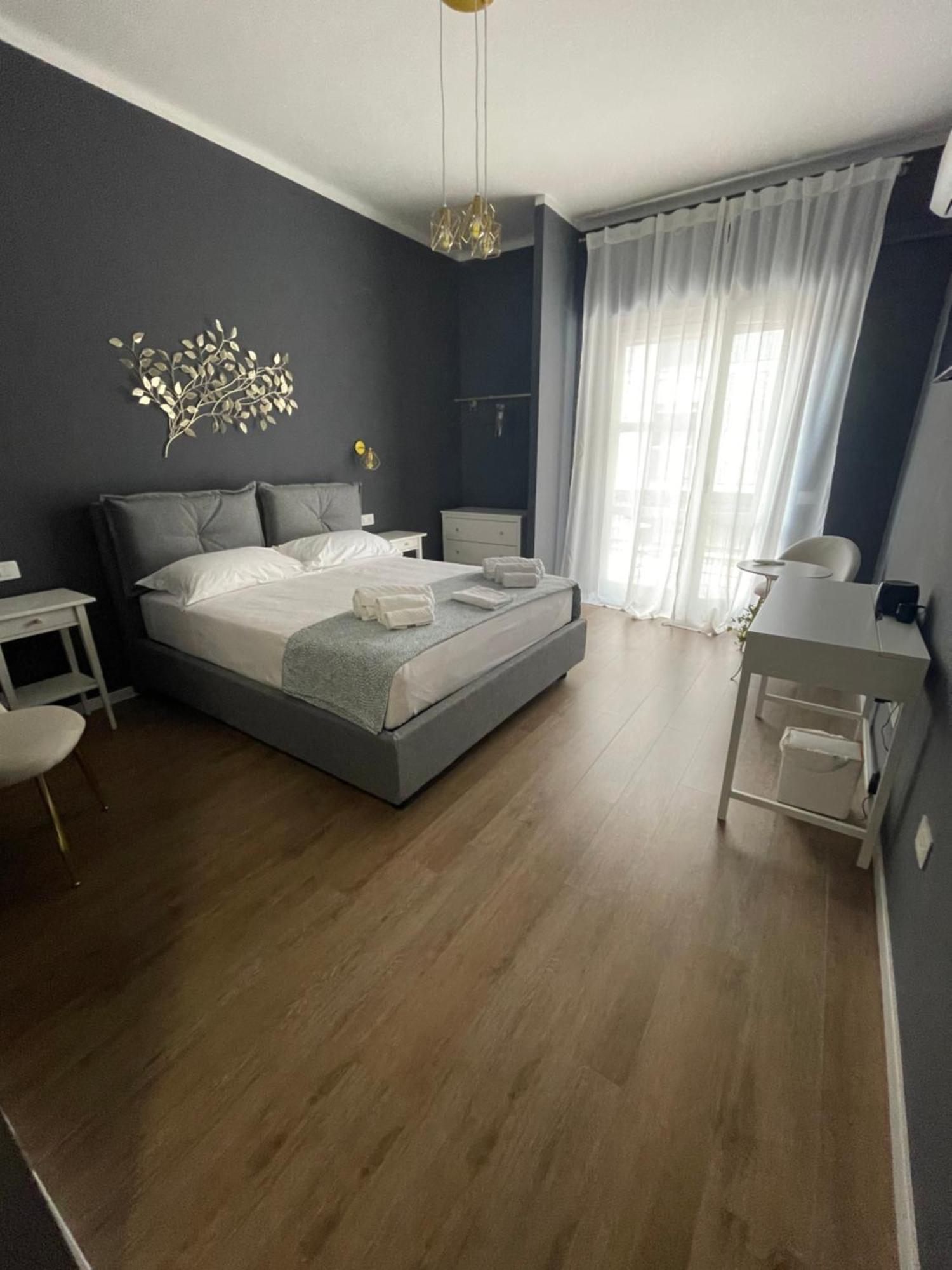 Isvi Bari Comfort Rooms Luaran gambar